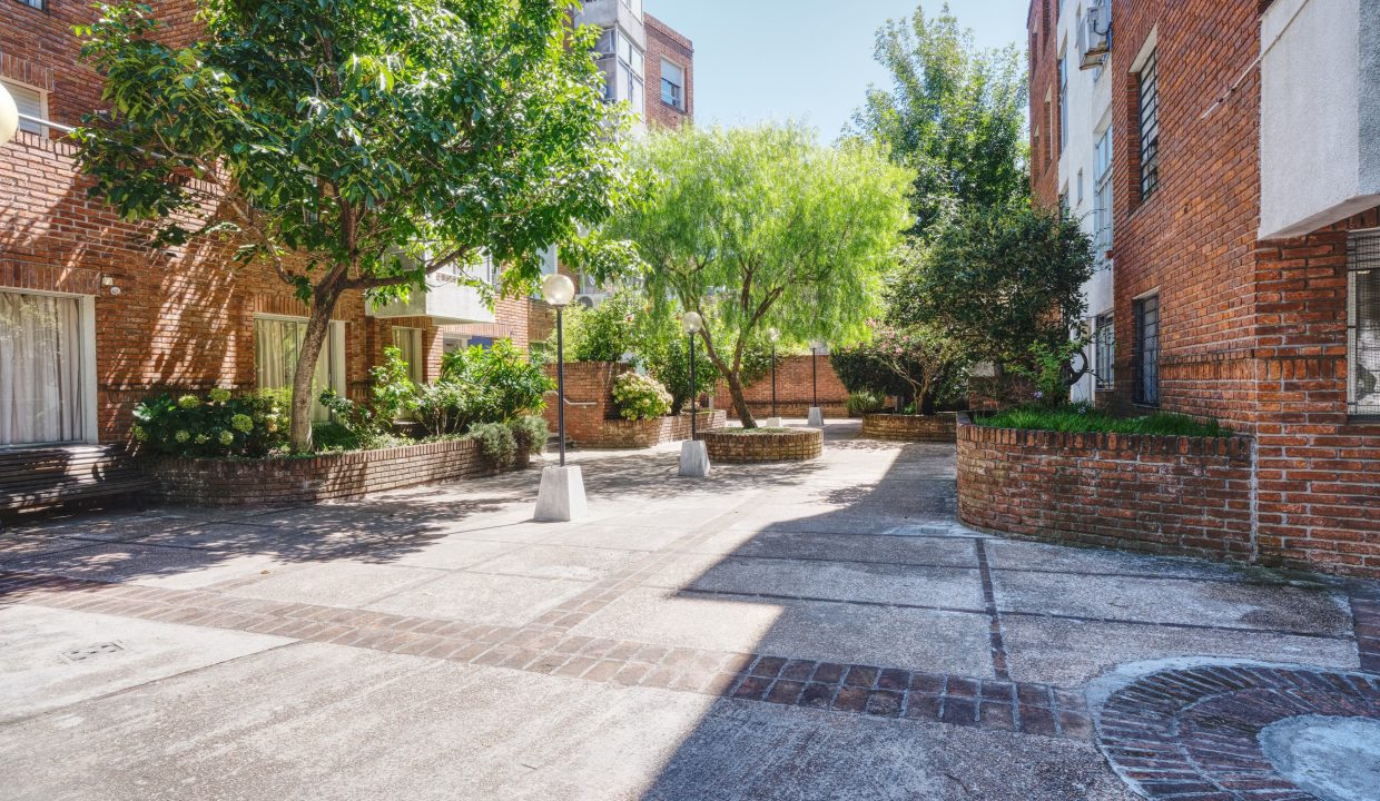 EDIFICIO PATIO 01