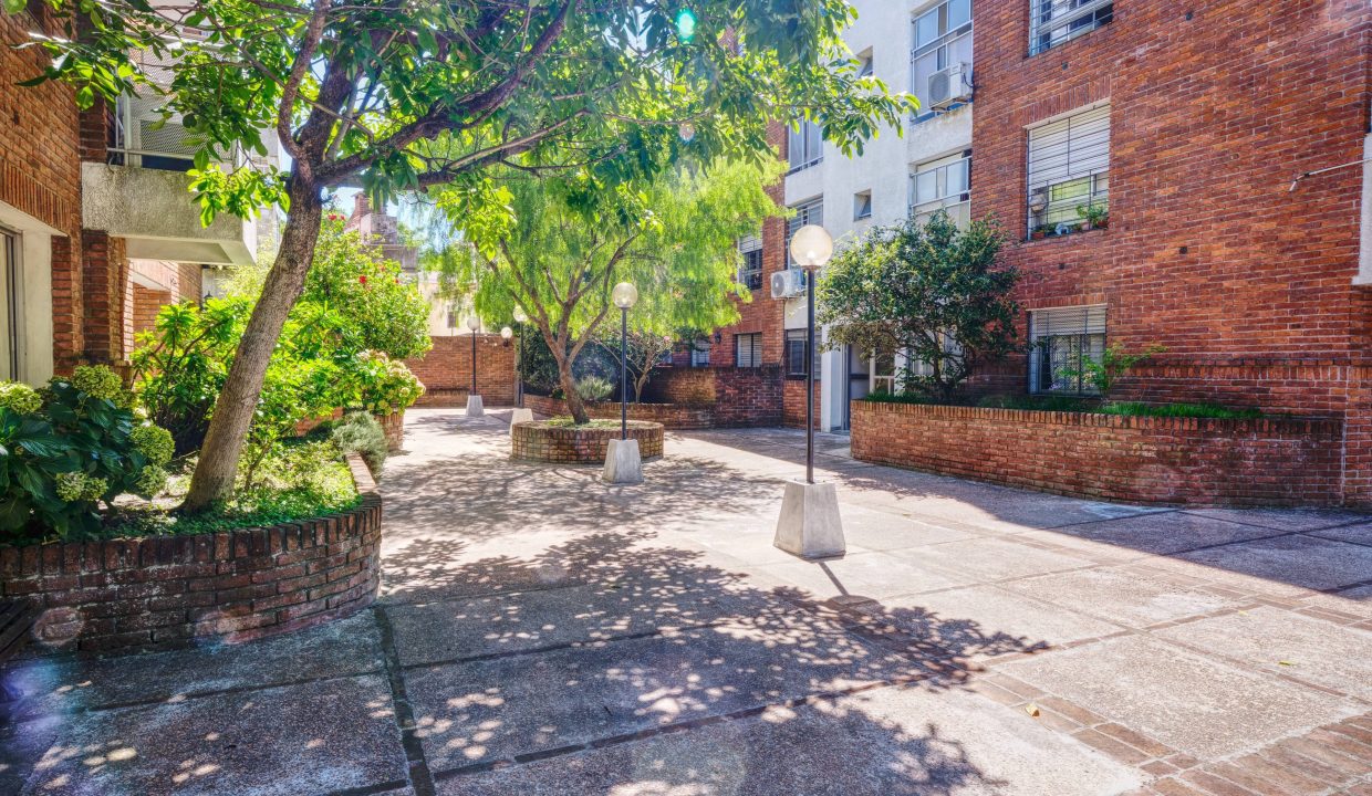 EDIFICIO PATIO 02